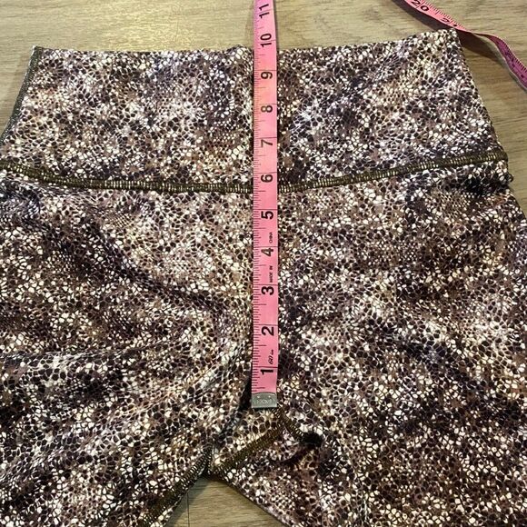 Fabletics Mid - Rise printed powerhold women's athletic leggings size  XS - Picture 7 of 8